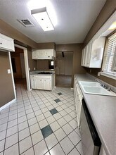 3919 Forest Bluff Dr in Humble, TX - Building Photo - Building Photo