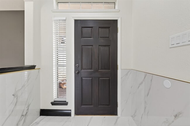 10703 White Bridge Ln in Sugar Land, TX - Building Photo - Building Photo