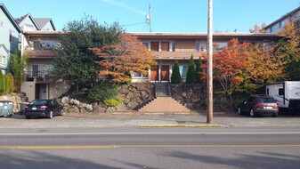 6030 Fauntleroy Way SW, Unit 2 Apartments