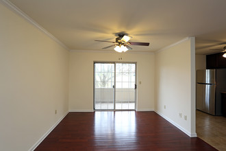 Country Walk Apartments in Camp Hill, PA - Building Photo - Interior Photo