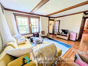 336 Orchard St, Unit 336 Orchard Street in Watertown, MA - Foto de edificio - Building Photo