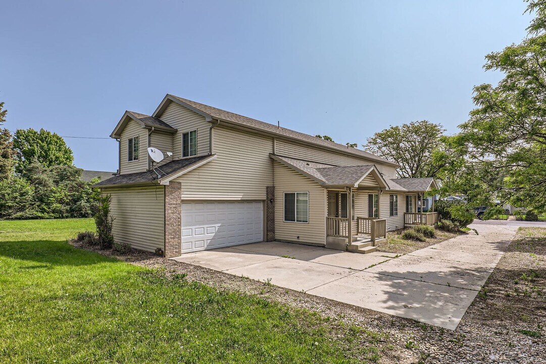 5207 Dudley St in Arvada, CO - Building Photo