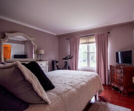 334 Wren Ln in Bedminster, NJ - Building Photo - Building Photo