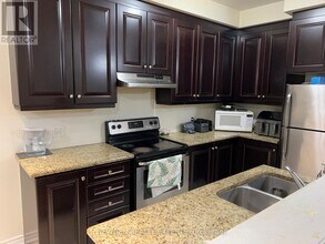 188 Sky Harbour Dr in Brampton, ON - Building Photo - Building Photo