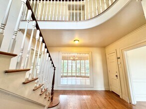 2245 W Oak St in Denton, TX - Building Photo - Building Photo