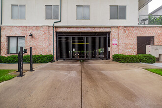 Lofts at Fair Park in Dallas, TX - Foto de edificio - Building Photo