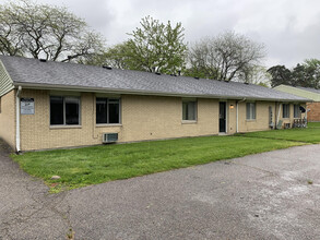 4693 Croftshire Dr in Kettering, OH - Building Photo - Building Photo