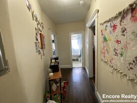 56 Park St, Unit 8 in Boston, MA - Building Photo