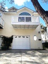 120 Seminole Rd in Atlantic Beach, FL - Building Photo