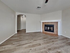 228 Fall Creek Dr in Kyle, TX - Building Photo - Building Photo