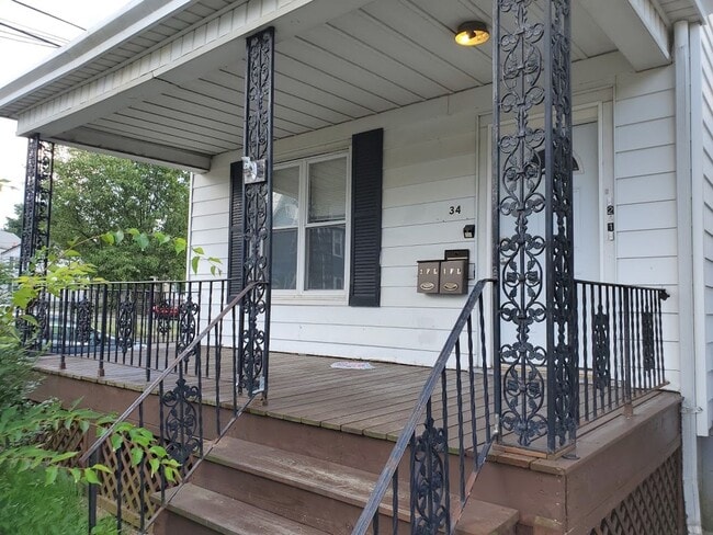 34 Guilden St in New Brunswick, NJ - Building Photo - Building Photo