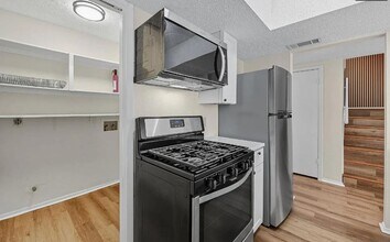 4813 Yucca Hill Dr in Austin, TX - Building Photo - Building Photo