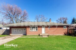 1127 S Lockburn St, Unit Unit 2 in Indianapolis, IN - Building Photo