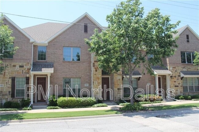 property at 532 S Greenville Ave