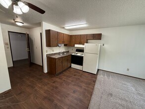 Summerset Apartments in Fargo, ND - Building Photo - Interior Photo