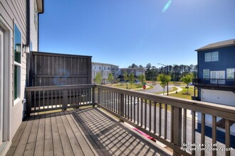 1004 Taylor Ct in Acworth, GA - Building Photo - Building Photo
