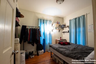 142 Calumet St, Unit 2 in Boston, MA - Foto de edificio - Building Photo
