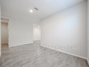 17986 Avenida del Sol W in Surprise, AZ - Building Photo - Building Photo