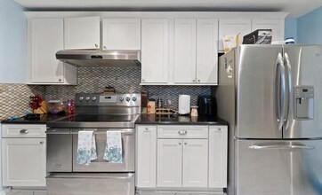 1433 Picadilly St in Norfolk, VA - Building Photo - Building Photo