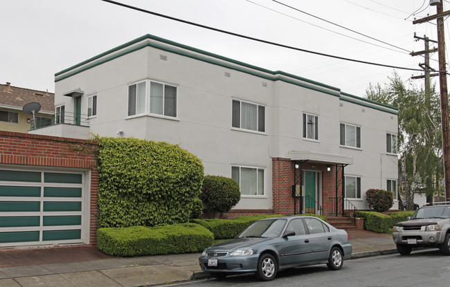 157 Cherrywood Ave in San Leandro, CA - Building Photo - Building Photo