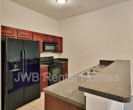 5101 Playpen Dr in Jacksonville, FL - Building Photo - Building Photo