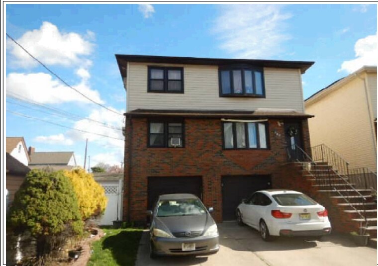 615 McCandless Pl in Linden, NJ - Foto de edificio