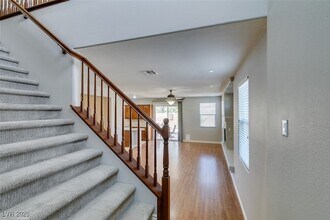9005 Semillon St in Las Vegas, NV - Building Photo - Building Photo
