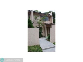 3181 NW 85th Ave in Coral Springs, FL - Building Photo - Building Photo