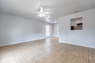 13719 Earlywood St in San Antonio, TX - Building Photo - Building Photo