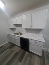 913 7th St S, Unit 1 in La crosse, WI - Foto de edificio - Building Photo