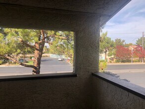 6617 W Tropicana Ave in Las Vegas, NV - Building Photo - Building Photo