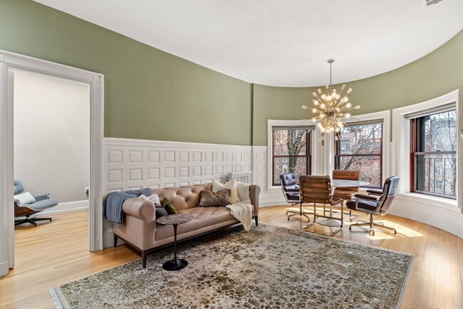 377 Commonwealth Ave in Boston, MA - Building Photo - Building Photo