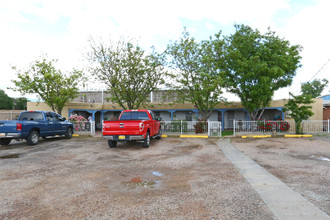 3722 2nd St NW in Albuquerque, NM - Building Photo - Building Photo