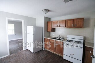 200 E 6th St in Claremore, OK - Building Photo - Building Photo