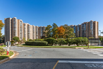 Montebello in Alexandria, VA - Building Photo - Building Photo