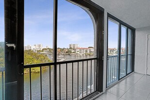 1631 Riverview Rd in Deerfield Beach, FL - Building Photo