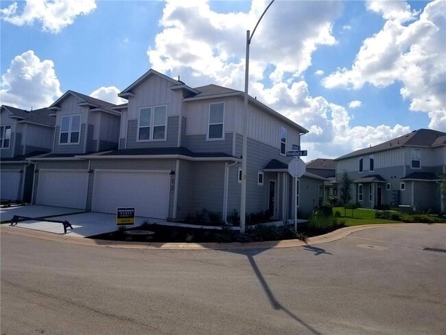 1614 Roseburg Dr in Austin, TX - Building Photo - Building Photo