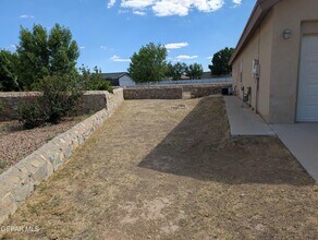 6140 Sara Suzann Ln in El Paso, TX - Building Photo - Building Photo