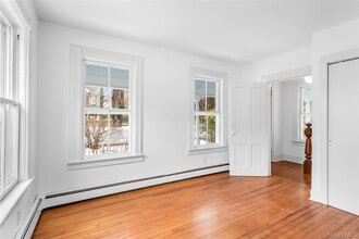 685 Orchard St in Southold, NY - Building Photo - Building Photo