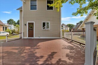 333 E New Castle St in Zelienople, PA - Building Photo - Building Photo