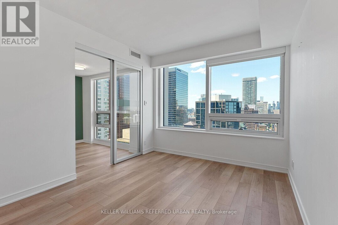 88-3388 Scott St in Toronto, ON - Building Photo