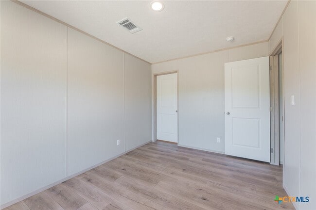 property at 3505 Ivy Gap Rd