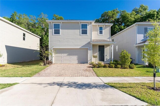 13648 NW 14th Pl in Newberry, FL - Building Photo - Building Photo