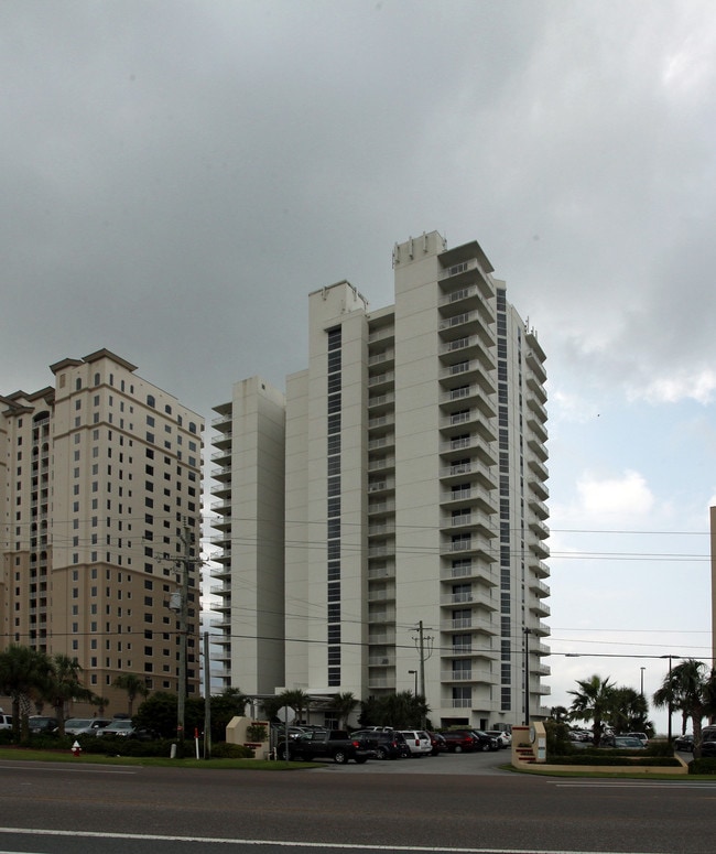 Palacio at Perdido in Pensacola, FL - Building Photo - Building Photo