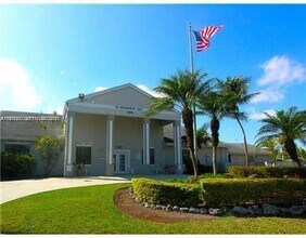 1400 Jefferson Dr in Florida City, FL - Foto de edificio - Building Photo