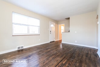 3563 Middleboro Rd in Pittsburgh, PA - Building Photo - Building Photo