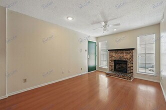 9520 Royal Ln in Dallas, TX - Building Photo - Building Photo