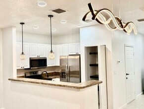 3102 Coral Ridge Dr in Coral Springs, FL - Foto de edificio - Building Photo