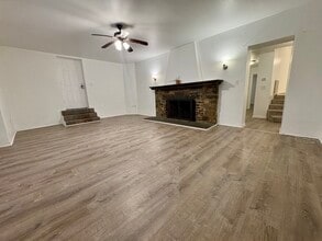 2 Hollowbrook Pl in Cortlandt Manor, NY - Building Photo - Building Photo