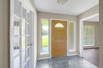 9214 Bryce Ave in Texas City, TX - Building Photo - Building Photo